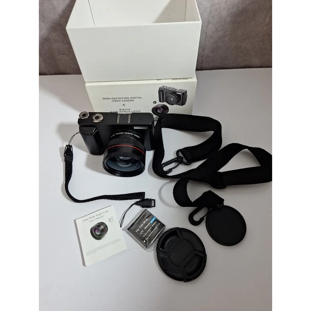 High Definition Digital Video Camera with Flip Screen 16x Zoom 3.0